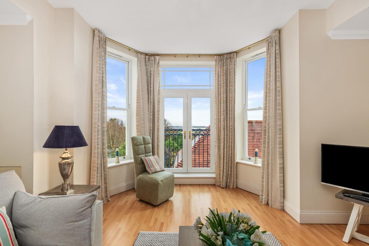 Bryn Y Mor - Tenby Apartment Sea Views ภายนอก รูปภาพ