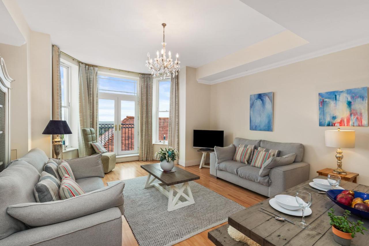 Bryn Y Mor - Tenby Apartment Sea Views ภายนอก รูปภาพ