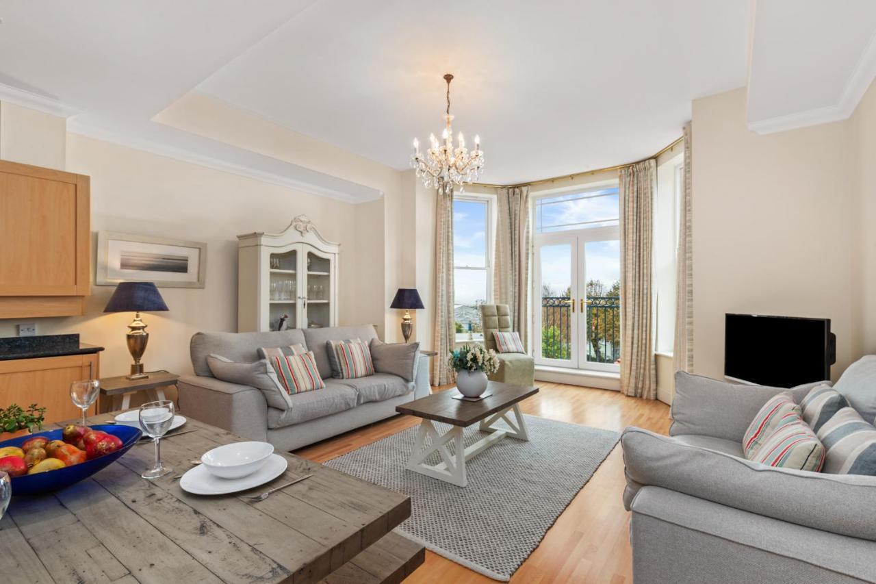 Bryn Y Mor - Tenby Apartment Sea Views ภายนอก รูปภาพ